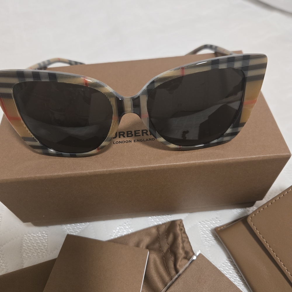 Burberry Plaid Sunglasses - Black and Tan